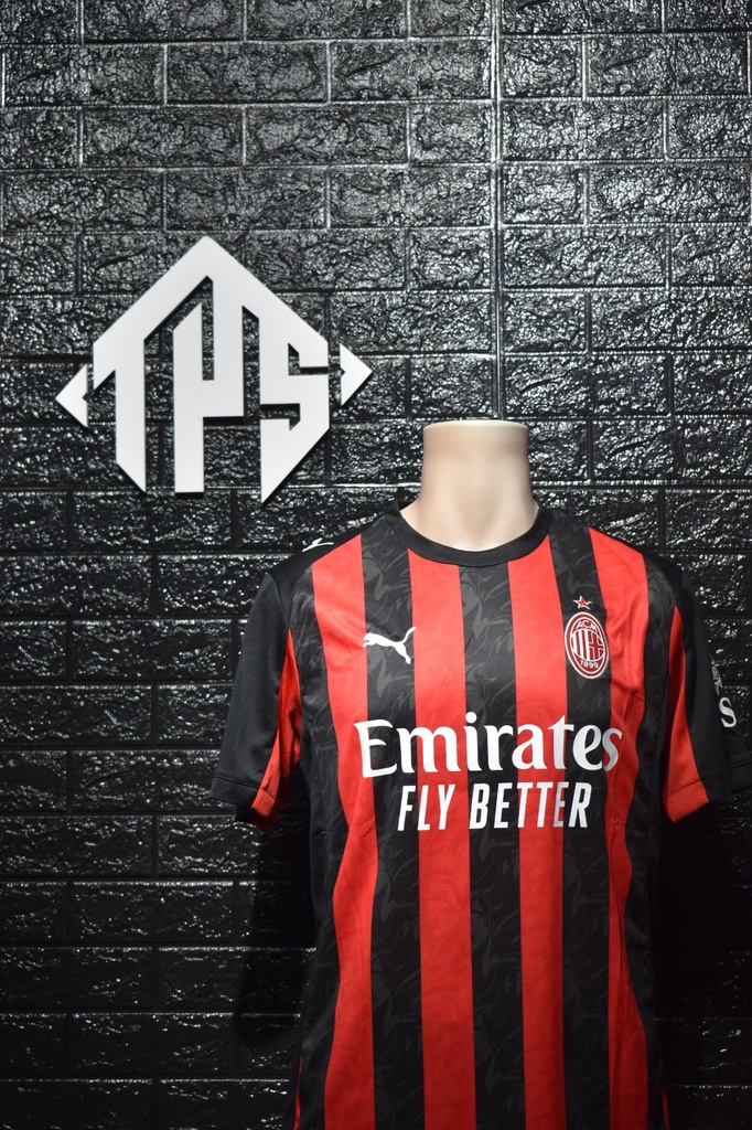 CAMISETA AC MILAN , LOCAL 25/26 , FAN VERSION, TALLA L , MODRIC 14